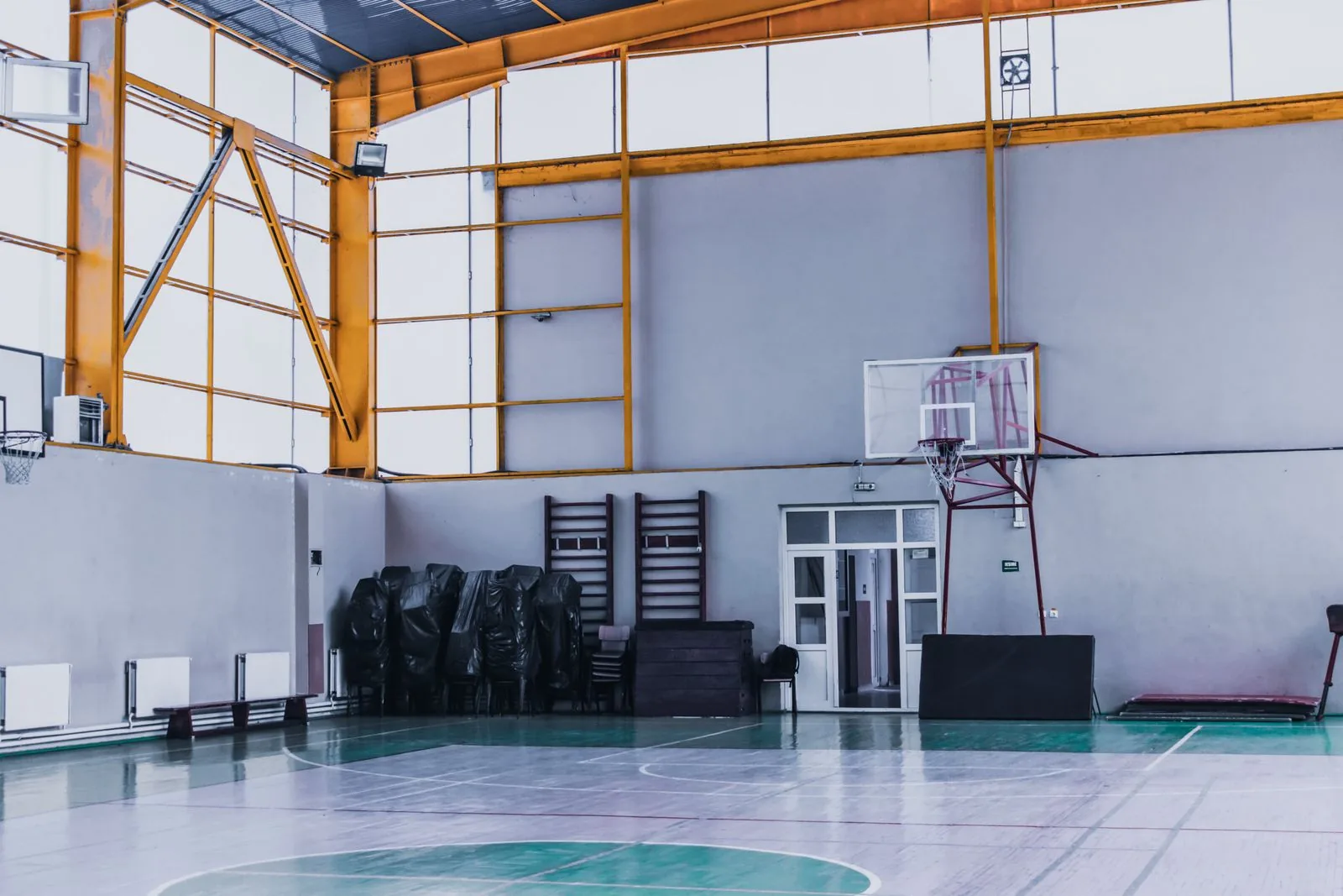 Canchas y exteriores